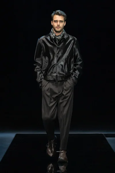 Look 4